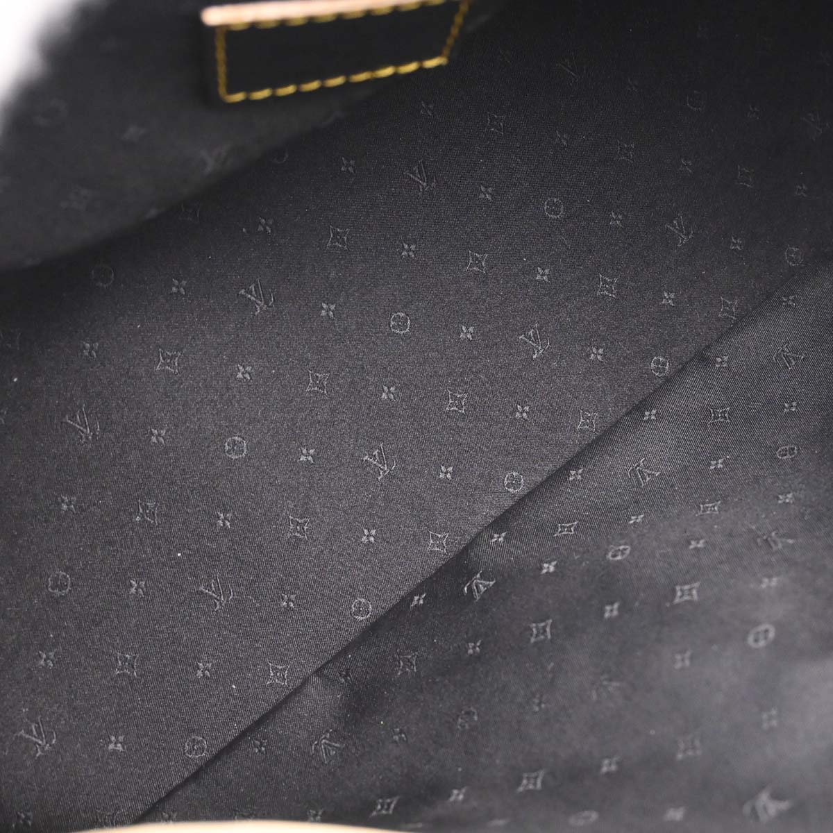 Louis Vuitton Black Suhali L'Impetueux Handbag M91859