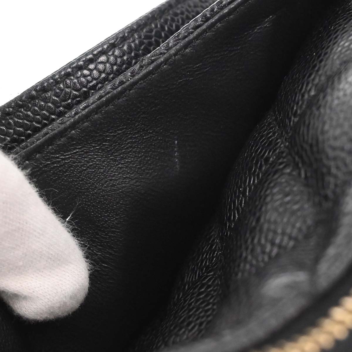 Chanel 2002-2003 Black Caviar Skin Chain Handbag