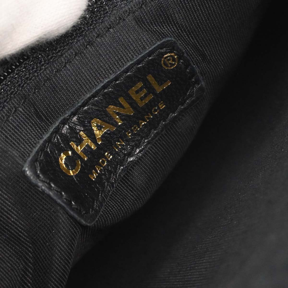 Chanel 2002-2003 Black Caviar Skin Chain Handbag