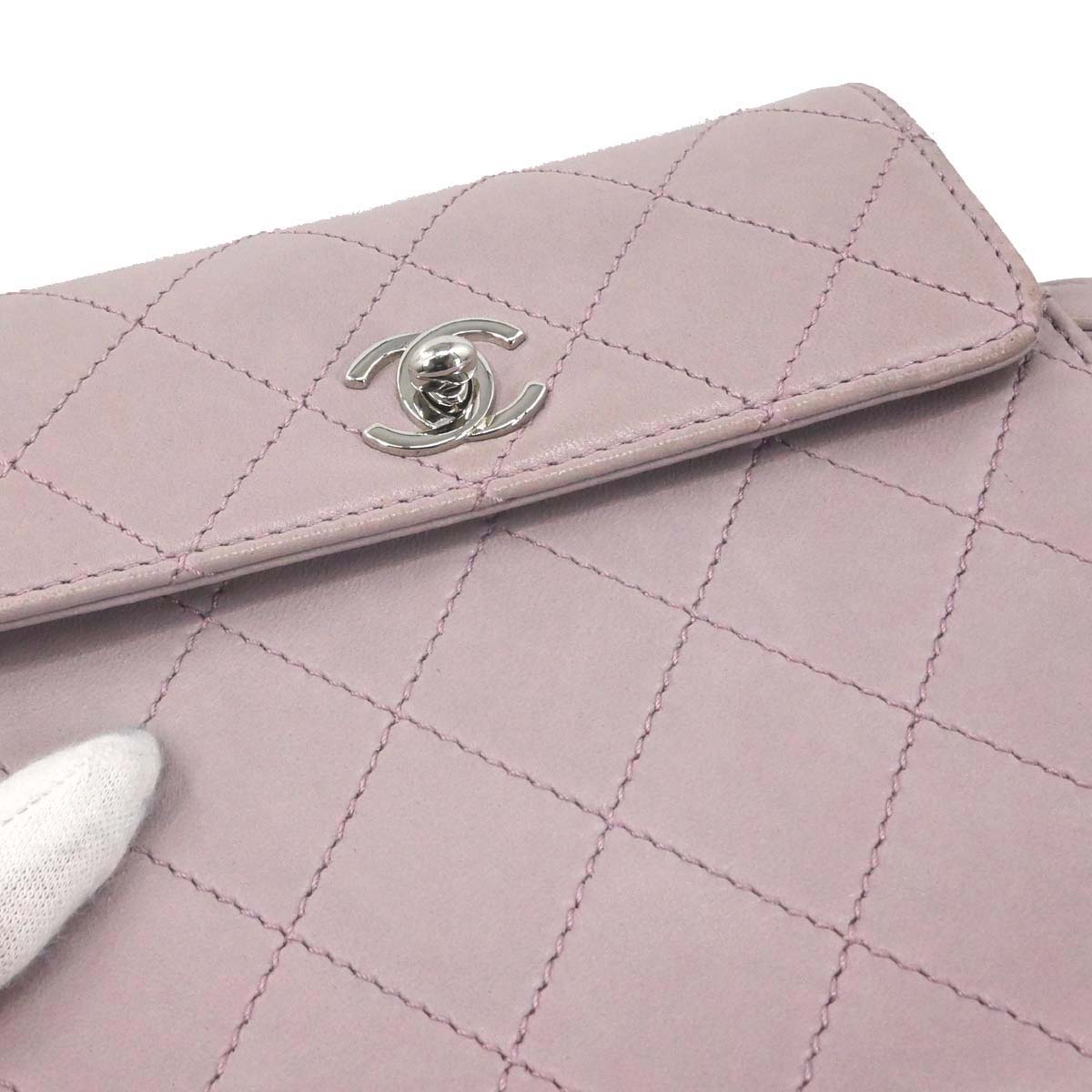 Chanel 1997-1999 Light Pink Lambskin Straight Flap Handbag