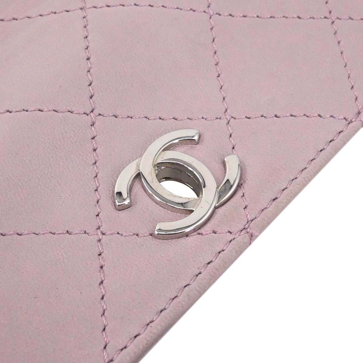 Chanel 1997-1999 Light Pink Lambskin Straight Flap Handbag