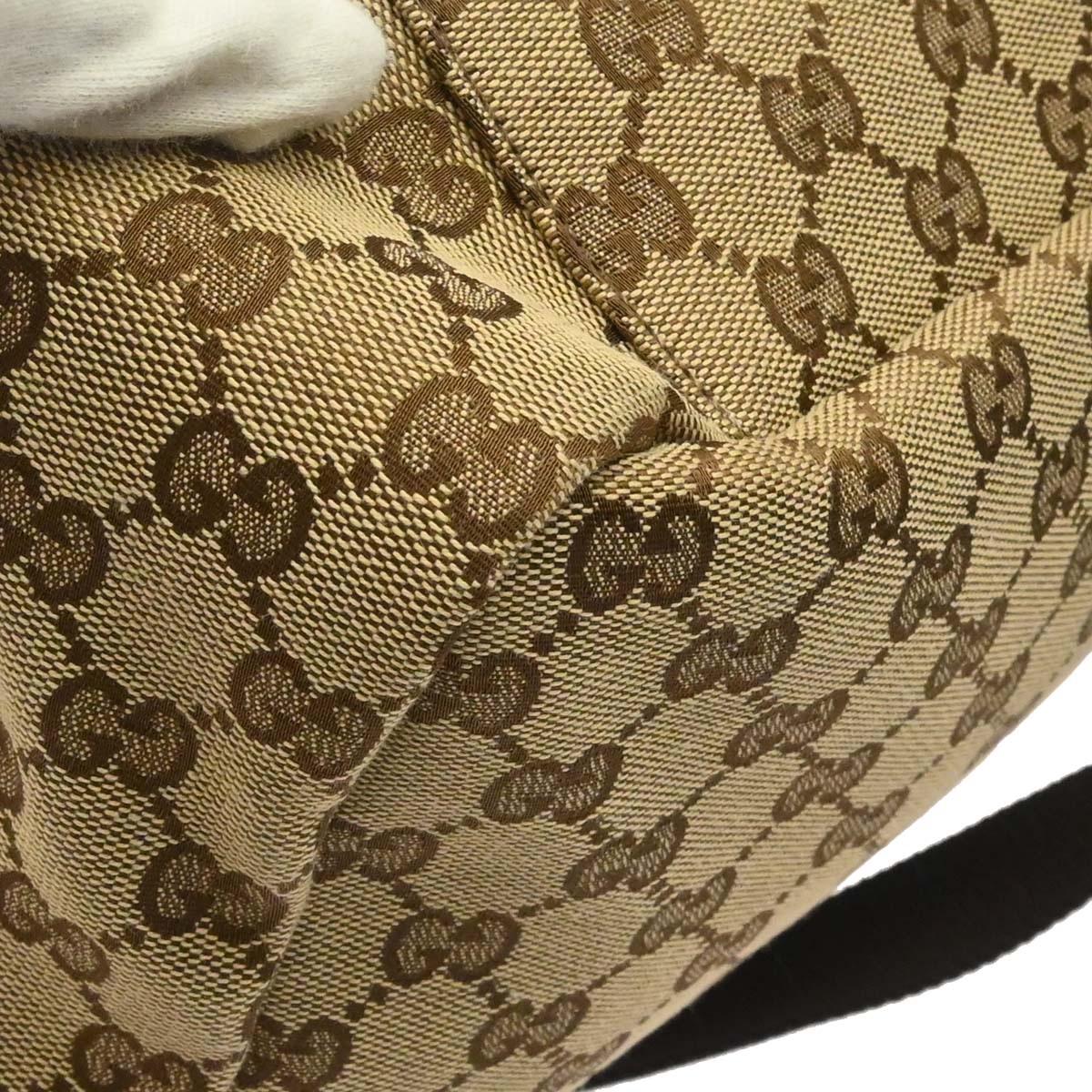 Gucci Beige Canvas GG Shoulder Bag