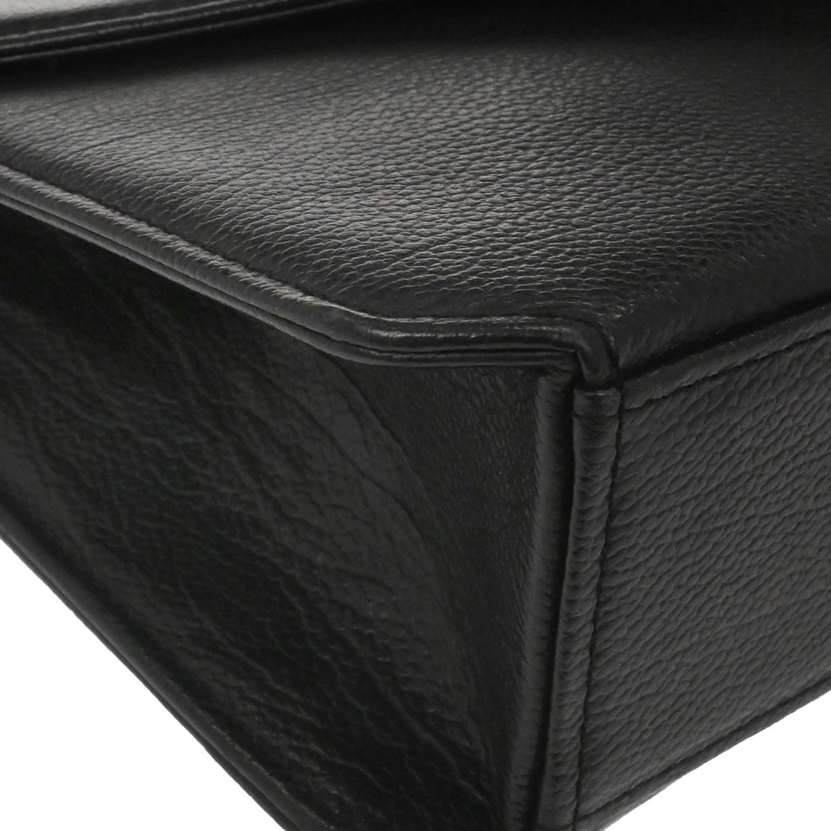 Yves Saint Laurent Black Leather Shoulder Bag