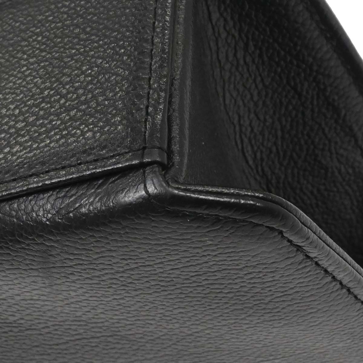 Yves Saint Laurent Black Leather Shoulder Bag