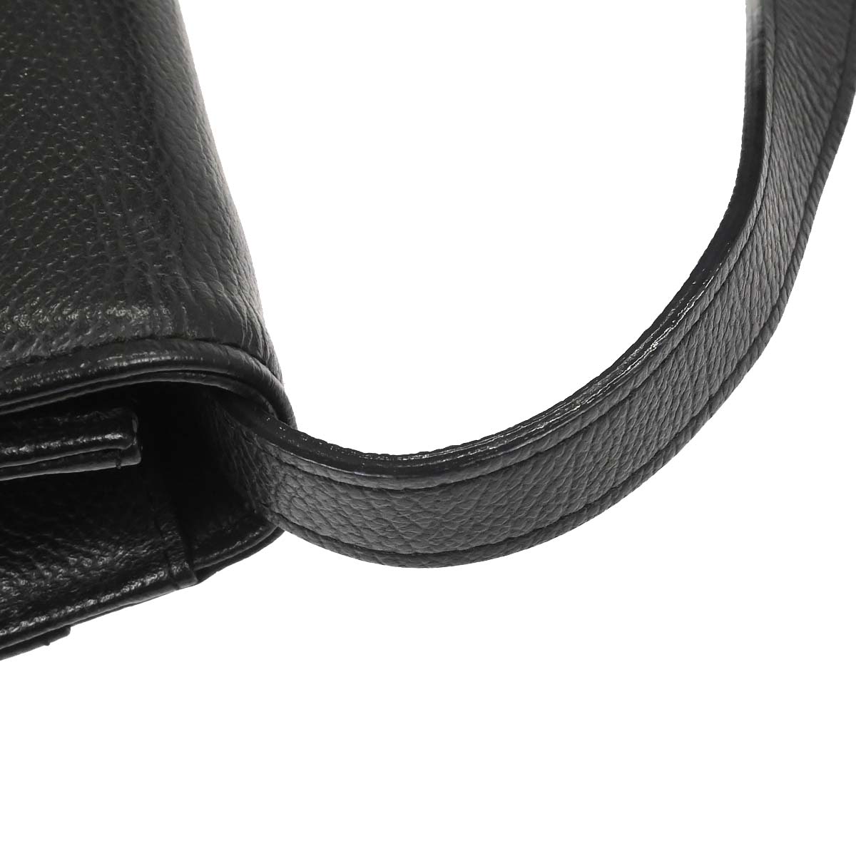 Yves Saint Laurent Black Leather Shoulder Bag