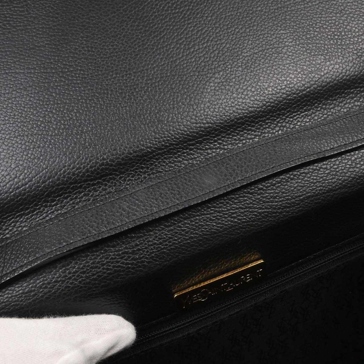 Yves Saint Laurent Black Leather Shoulder Bag