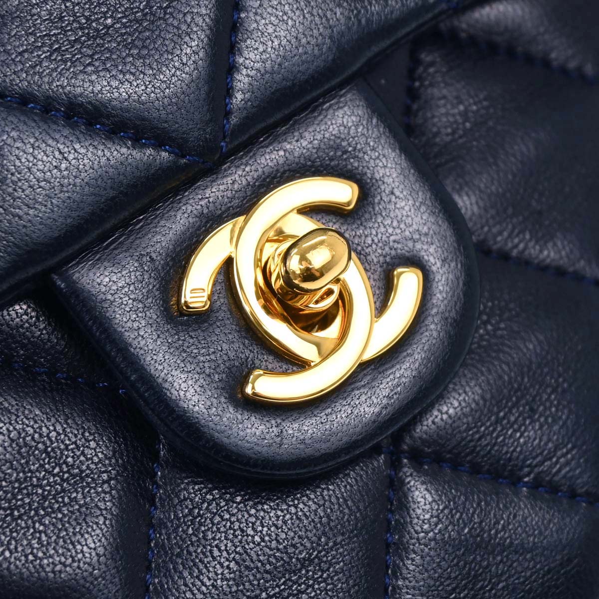 Chanel 1989-1991 Navy Lambskin Classic Square Flap Shoulder Bag 20