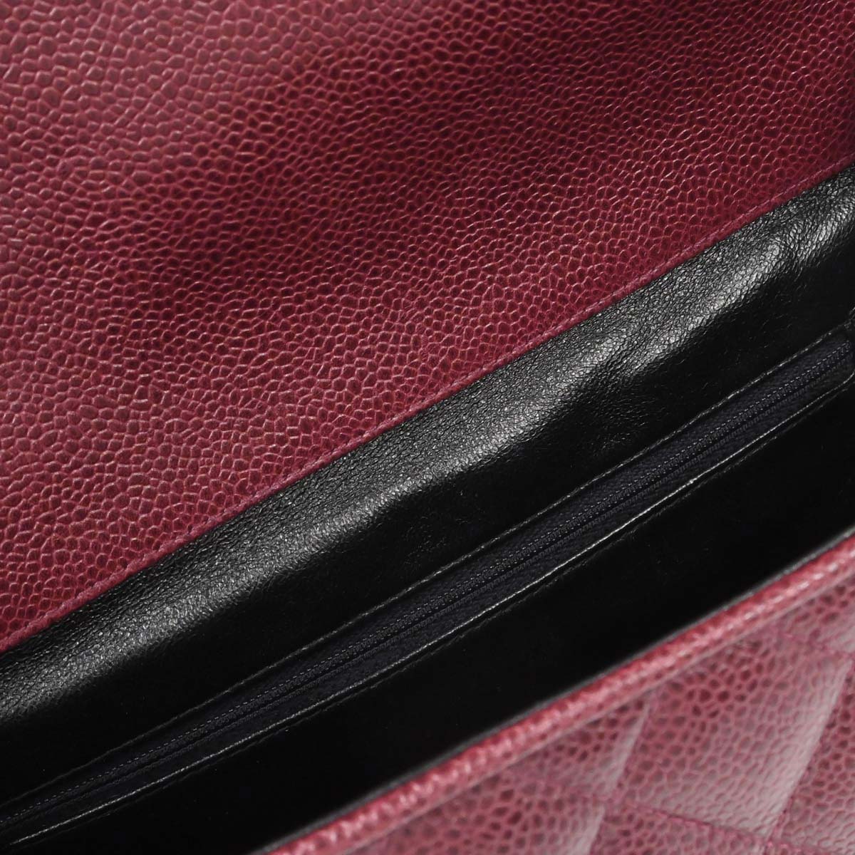 Chanel 1991-1994 Bordeaux Caviar Skin Shoulder Bag