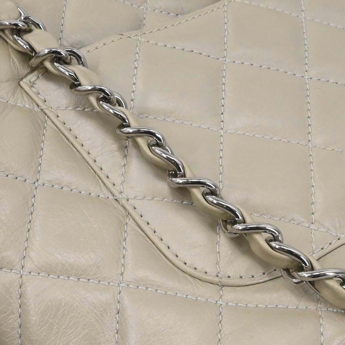 Chanel 2006-2008 Off-white Calfskin Cambon Ligne Tote Handbag