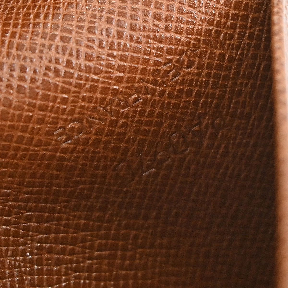 Louis Vuitton 1990 Monogram Portefeuille Bifold Wallet M61236