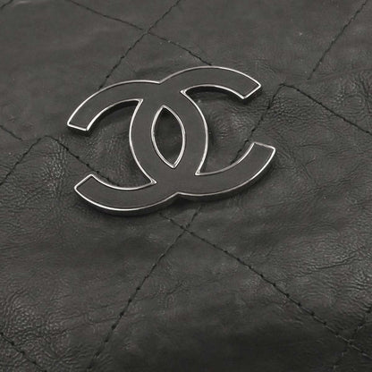 Chanel 2011 Black Calfskin Hamptons CC Accordion Flap Shoulder Bag
