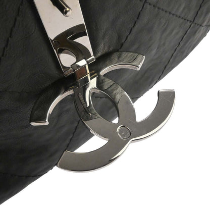 Chanel 2011 Black Calfskin Hamptons CC Accordion Flap Shoulder Bag