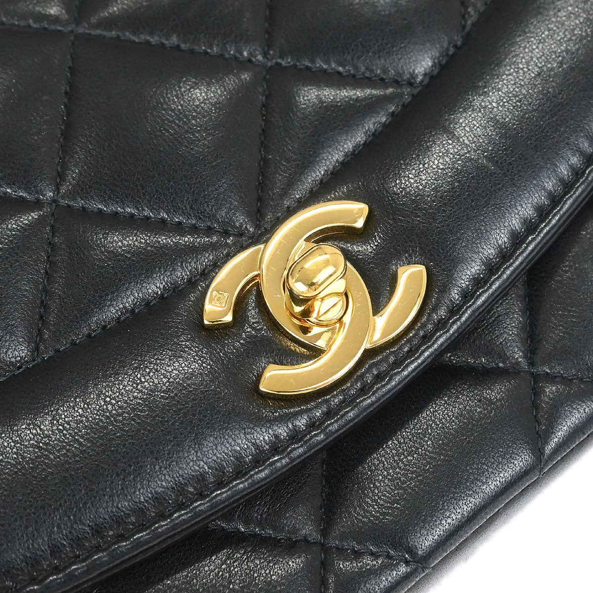 Chanel 1996-1997 Black Lambskin Small Diana Shoulder Bag