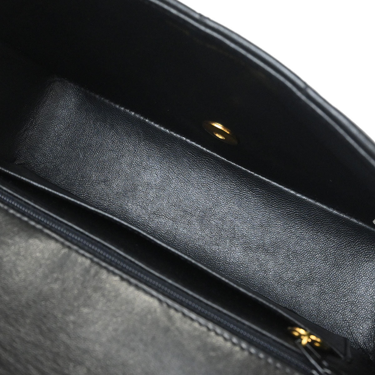 Chanel 1996-1997 Black Lambskin Small Diana Shoulder Bag