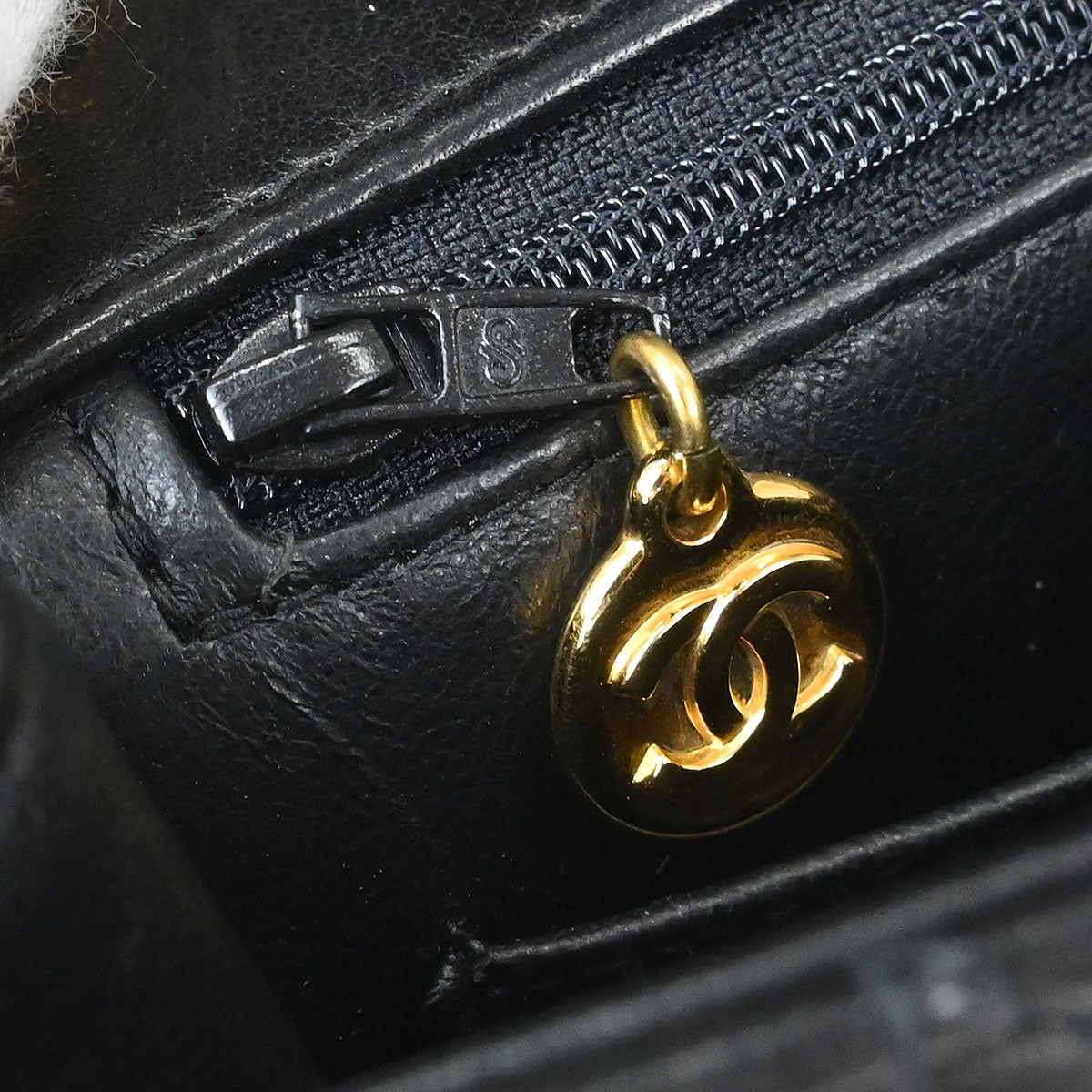 Chanel 1996-1997 Black Lambskin Small Diana Shoulder Bag