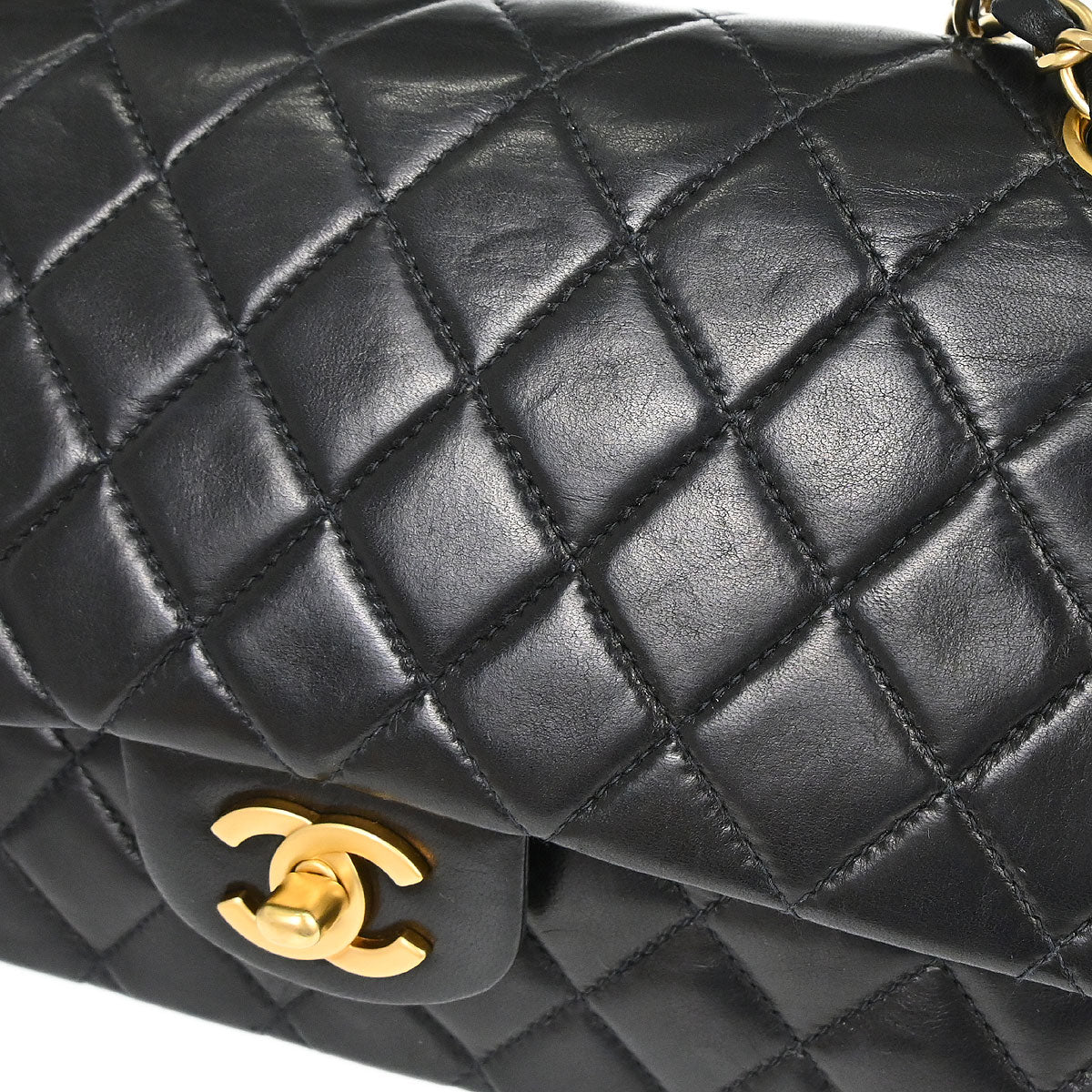 Chanel 2000-2002 Black Lambskin Medium Classic Double Flap Shoulder Bag