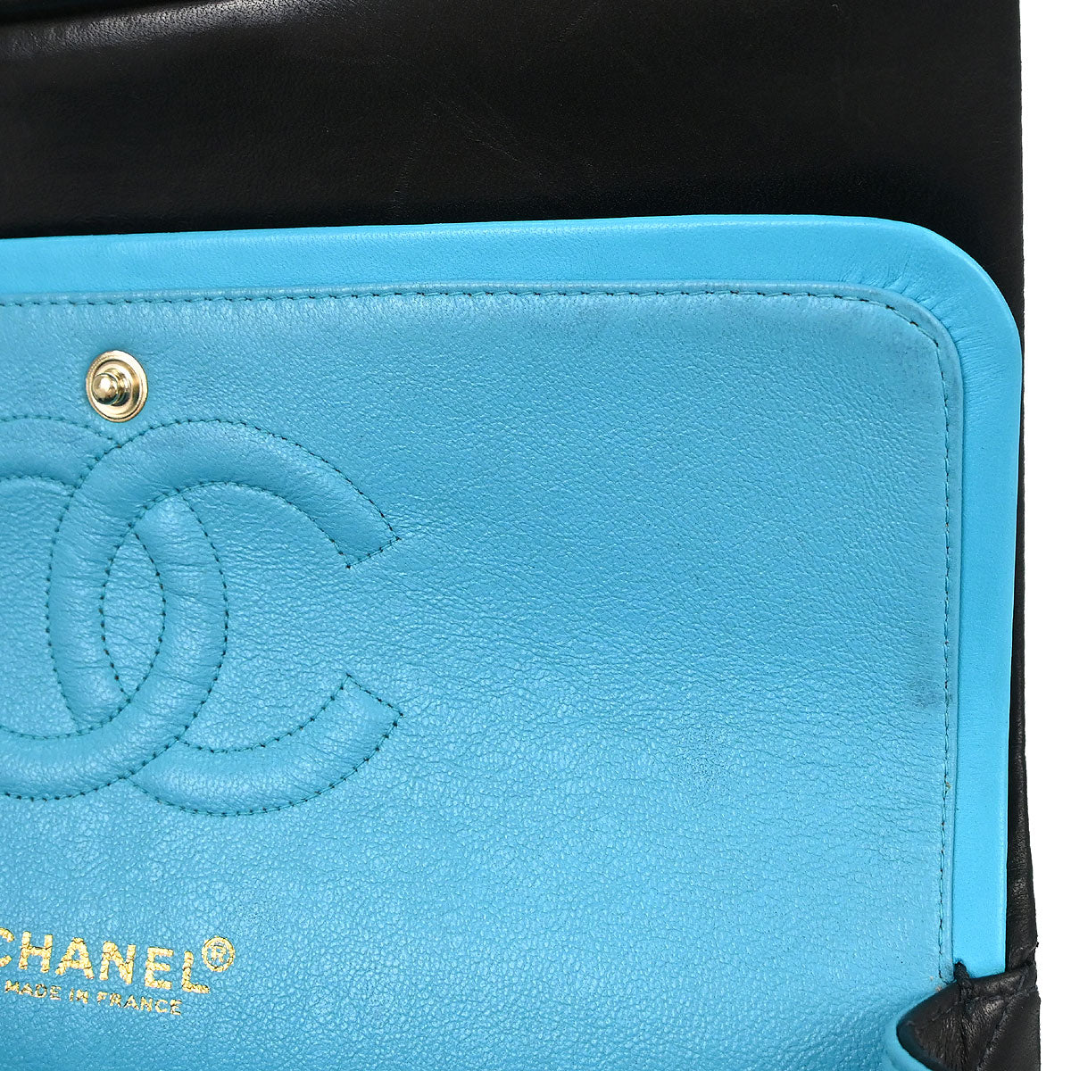 Chanel 2000-2002 Black Lambskin Medium Classic Double Flap Shoulder Bag