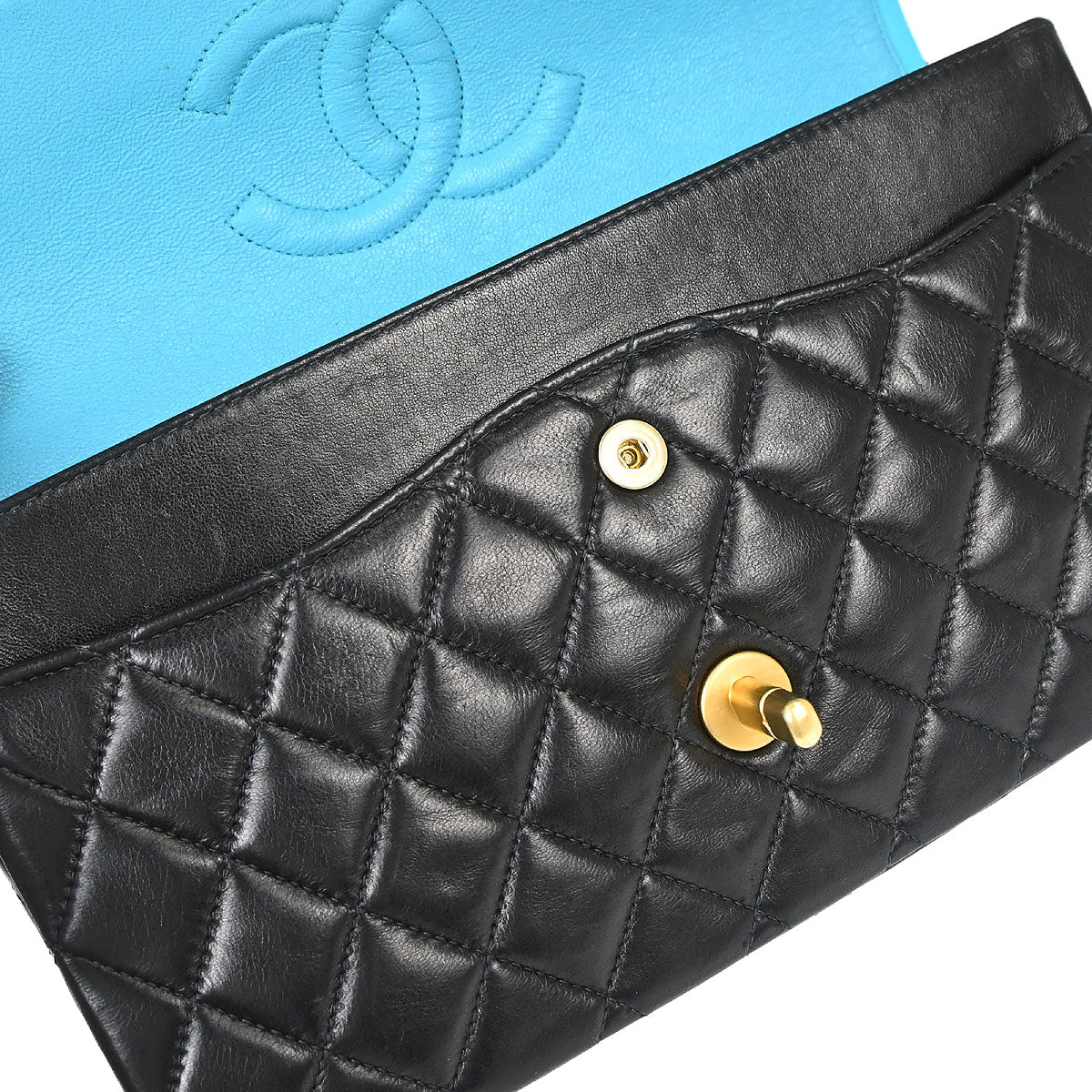 Chanel 2000-2002 Black Lambskin Medium Classic Double Flap Shoulder Bag