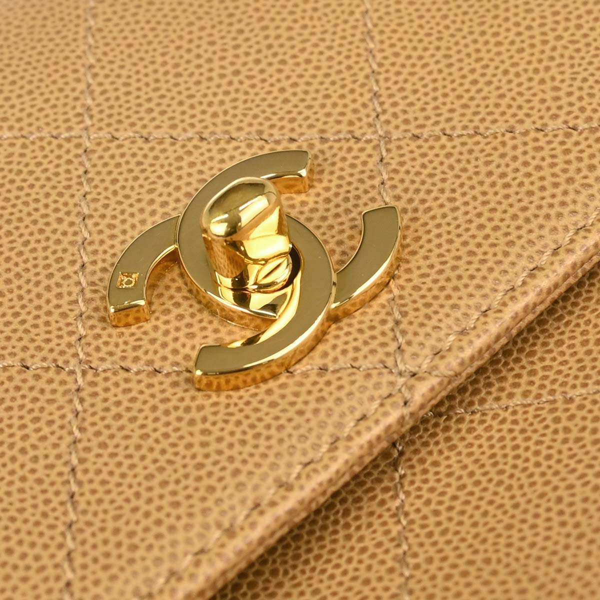 Chanel 1997-1999 Beige Caviar Skin Handbag