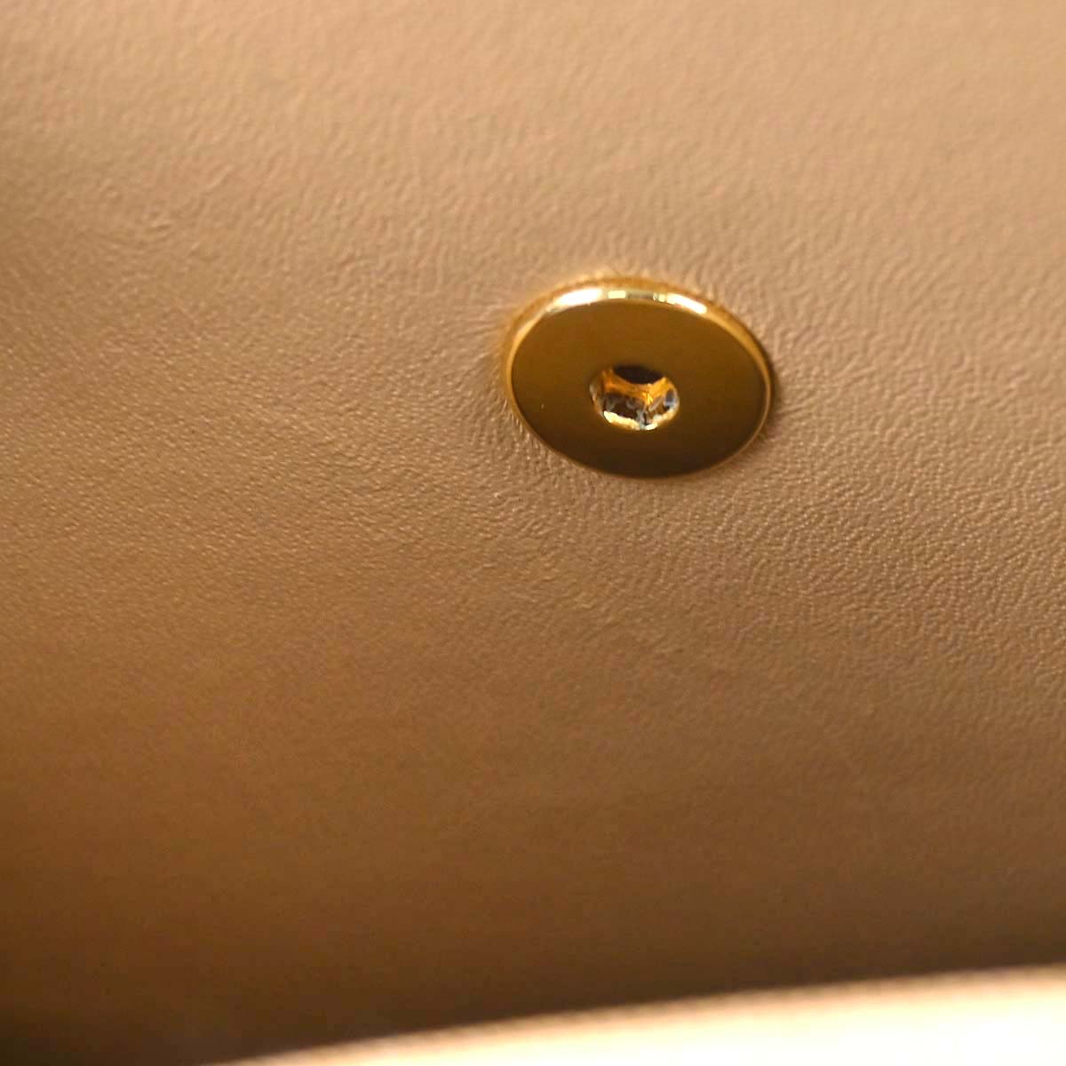 Chanel 1997-1999 Beige Caviar Skin Handbag