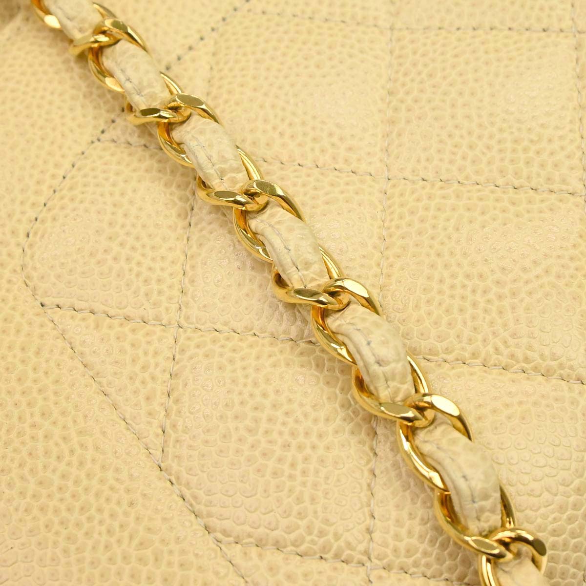 Chanel 1991-1994 Beige Caviar Skin Medium Diana Shoulder Bag