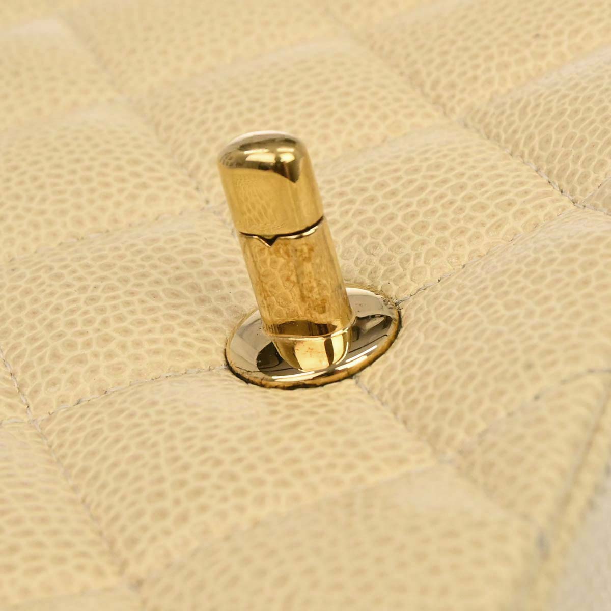 Chanel 1991-1994 Beige Caviar Skin Medium Diana Shoulder Bag