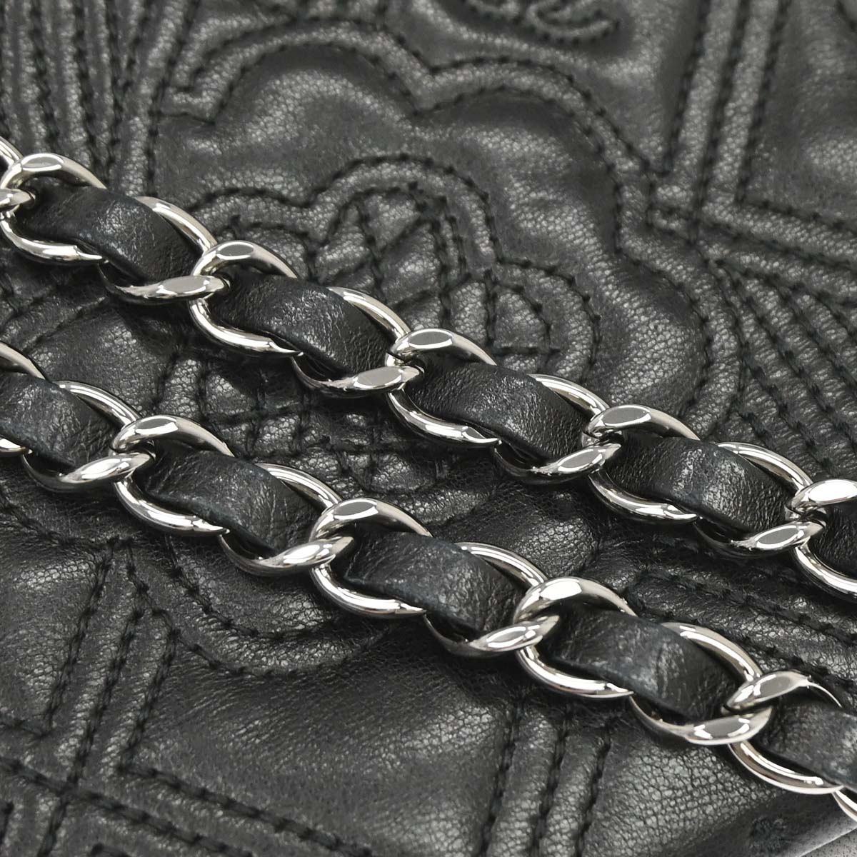 Chanel 2005-2006 Black Lambskin Chain Shoulder Bag