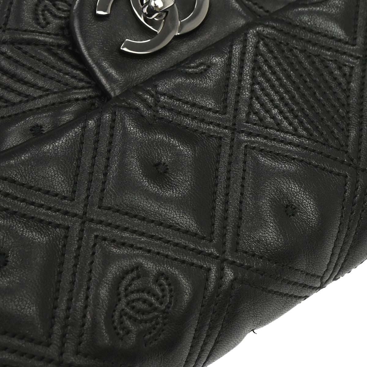 Chanel 2005-2006 Black Lambskin Chain Shoulder Bag