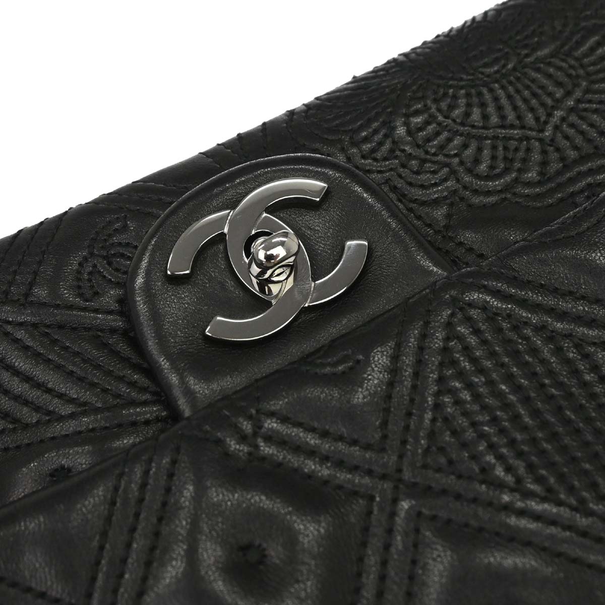 Chanel 2005-2006 Black Lambskin Chain Shoulder Bag