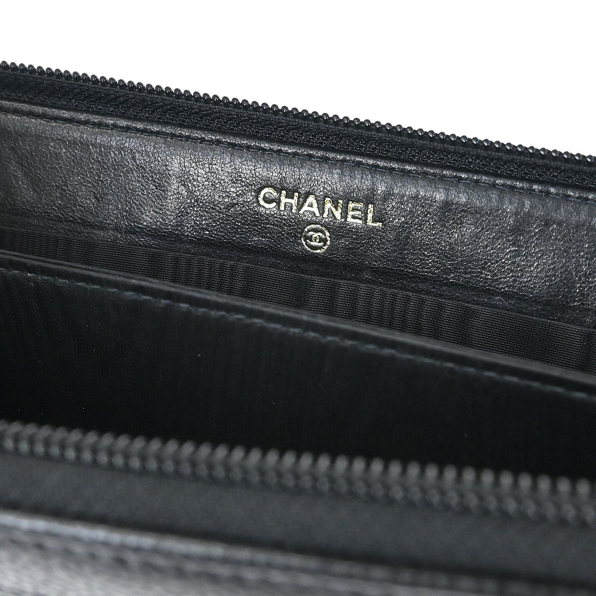 Chanel 2003-2004 Black Caviar Skin Zip Around Wallet