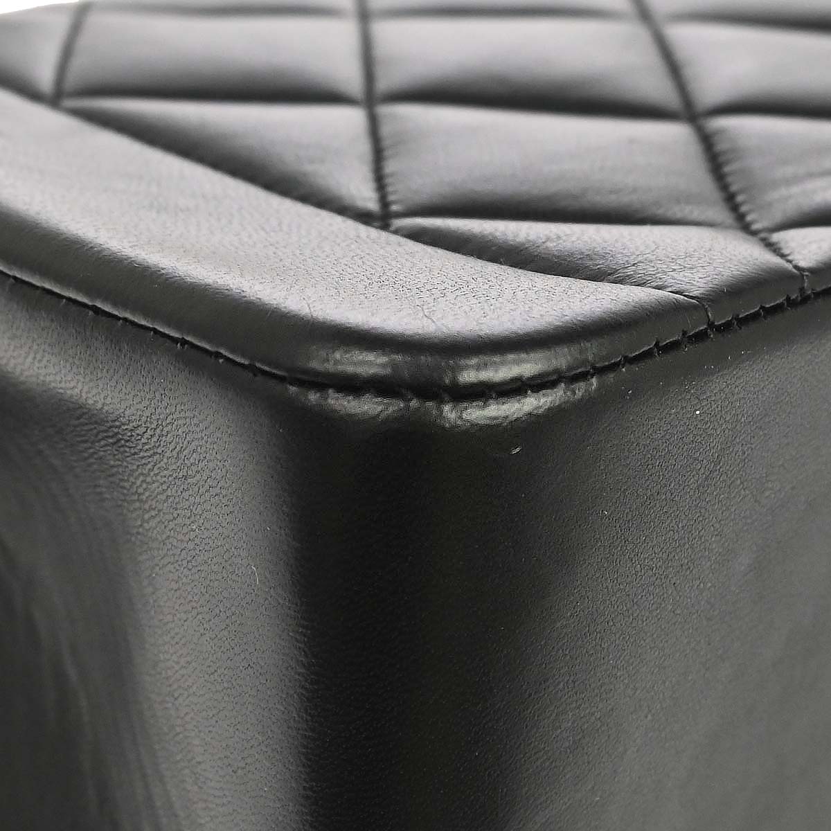 Chanel 1996-1997 Black Lambskin Small Diana Shoulder Bag