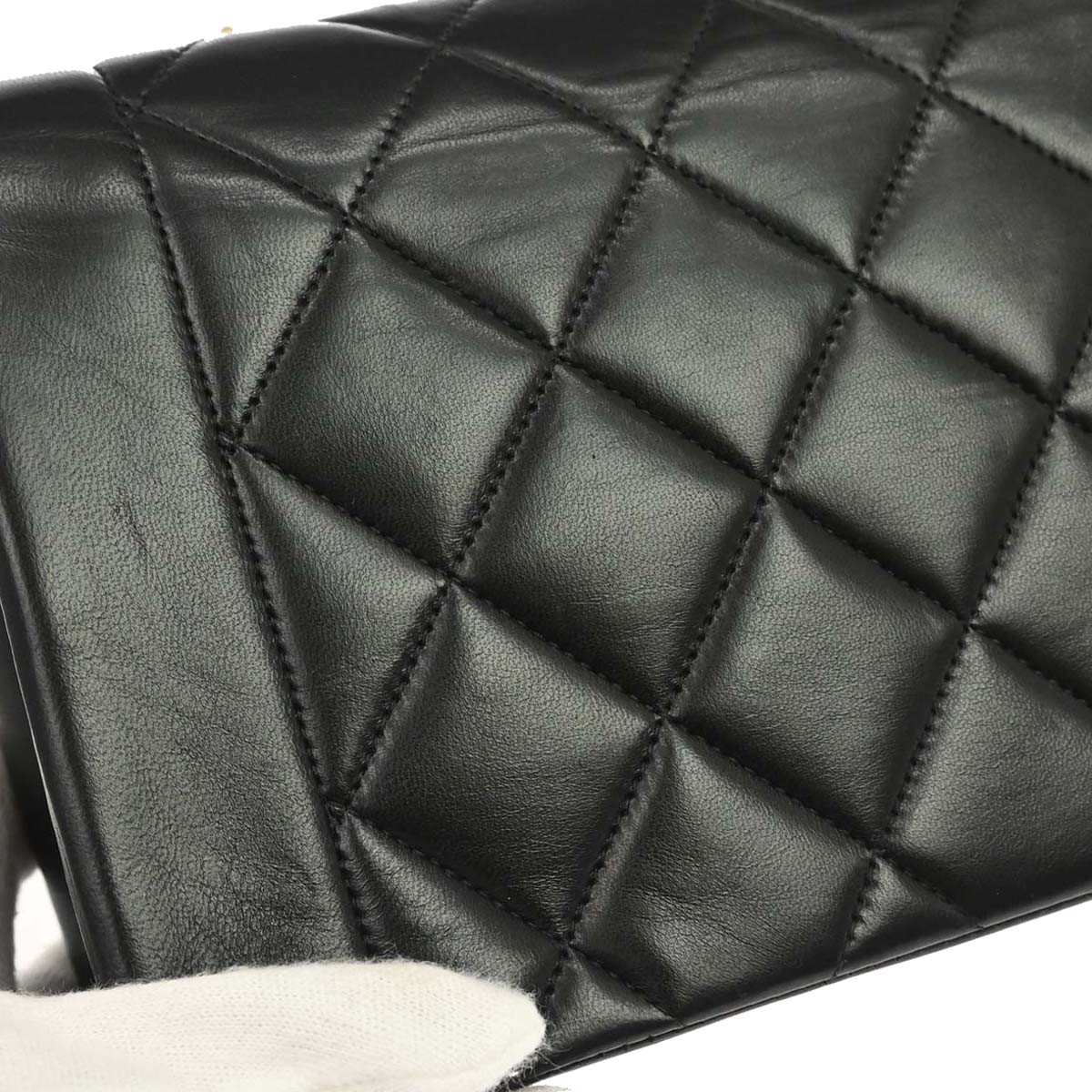 Chanel 1996-1997 Black Lambskin Small Diana Shoulder Bag