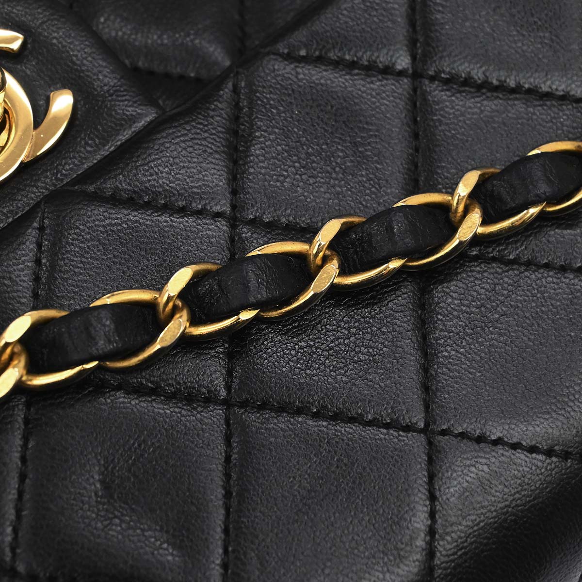 Chanel Black Lambskin Classic Square Flap Shoulder Bag 20