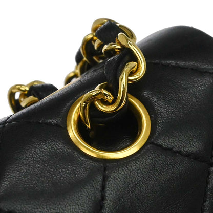 Chanel 1989-1991 Black Lambskin Medium Classic Double Flap Shoulder Bag