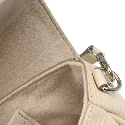 Louis Vuitton White Epi Pochette Montaigne Handbag M5929J
