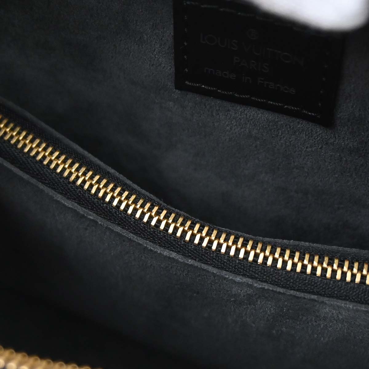 Louis Vuitton Black Epi Pont Neuf Handbag M52052