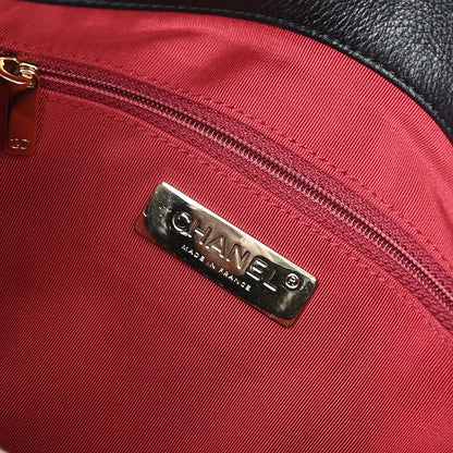 Chanel 2019 Black Calfskin Chain Around Saddle Flap Shoulder Bag