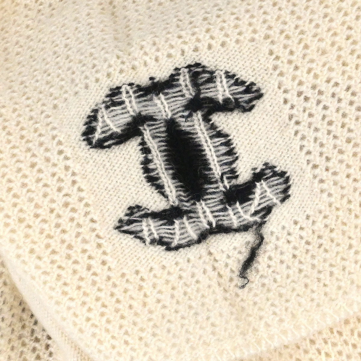 Chanel 2001 Cruise Cashmere V-neck Polo Top #42