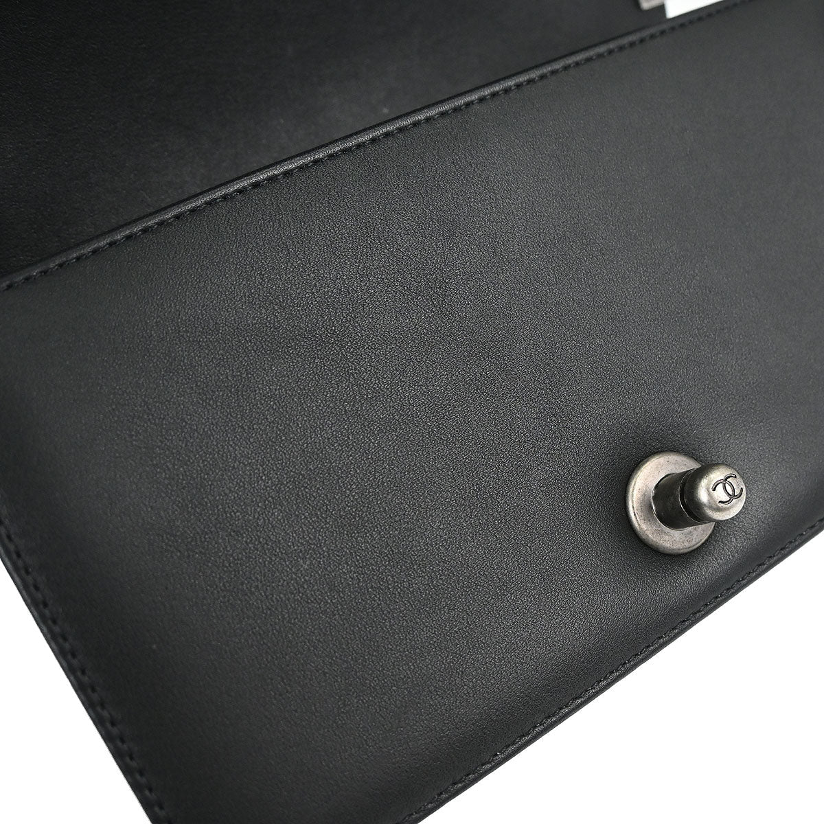 Boy Chanel Black Lambskin Small Chain Shoulder Bag