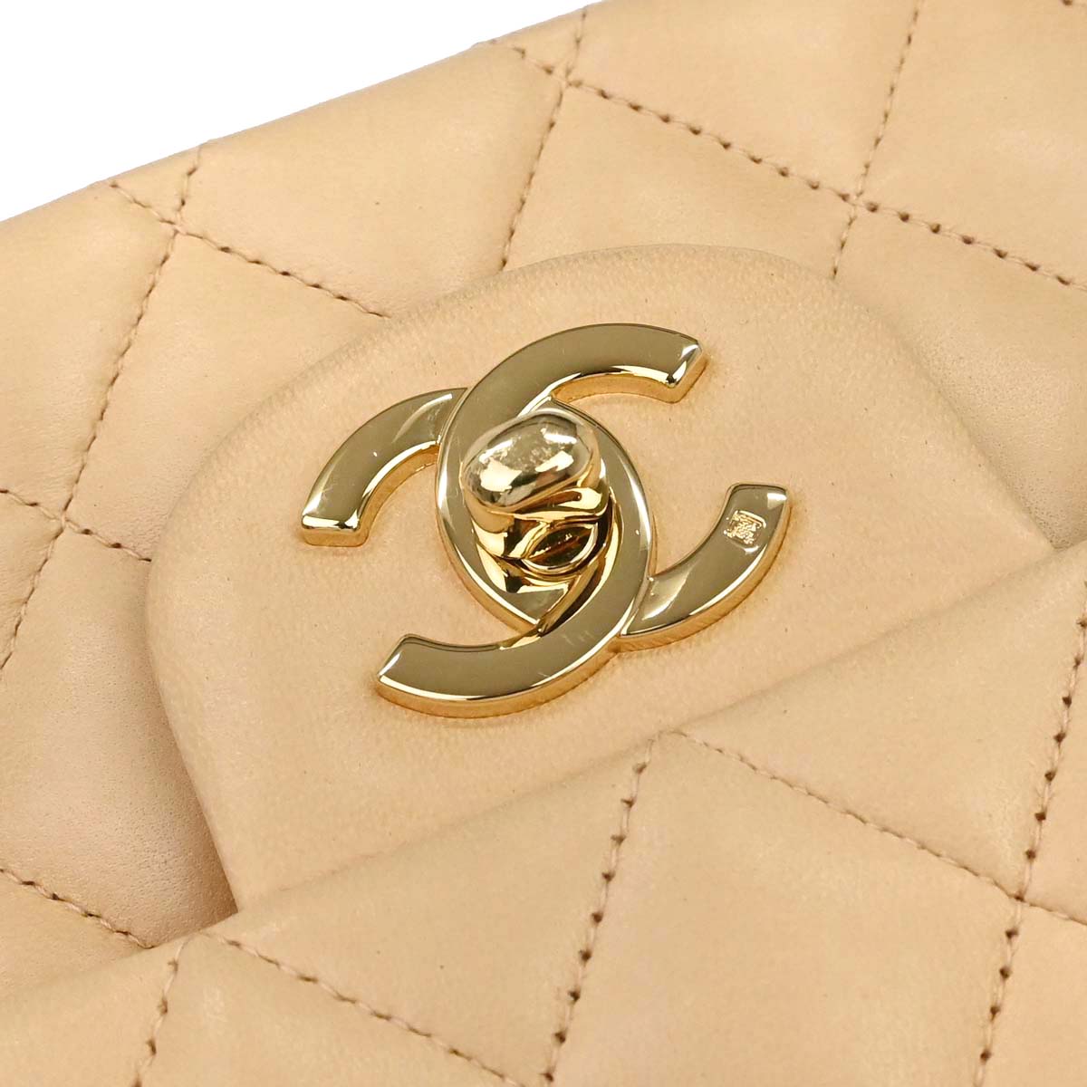 Chanel 2005-2006 Beige Black Lambskin Medium Classic Double Flap Shoulder Bag