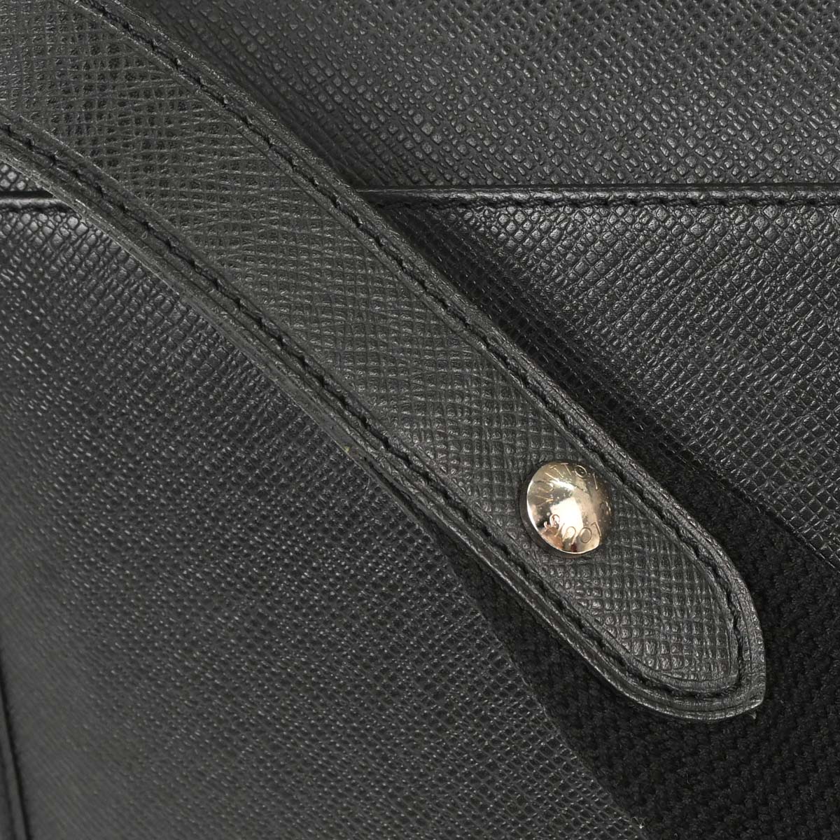 Louis Vuitton Black Taiga Andrei Shoulder Bag M32482