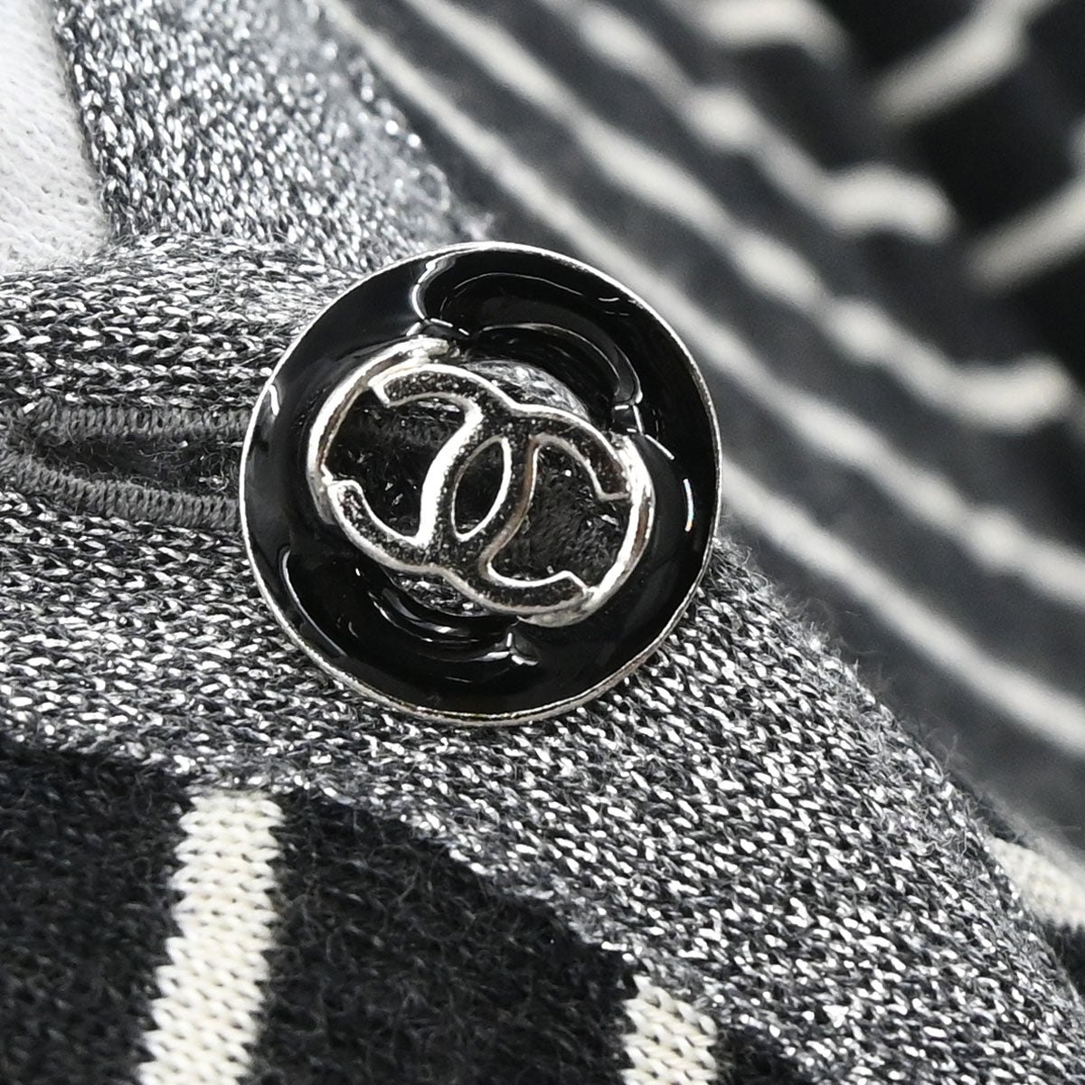 Chanel 2009 Set Cardigan Top Border Black #34