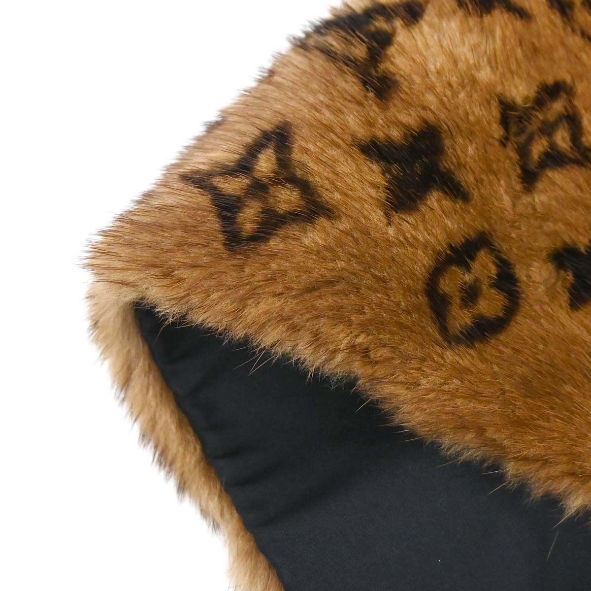 Louis Vuitton Monogram Mink Shawl Stole M78744