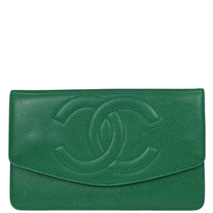 Chanel 1996-1997 Green Caviar Skin Bifold Long Wallet
