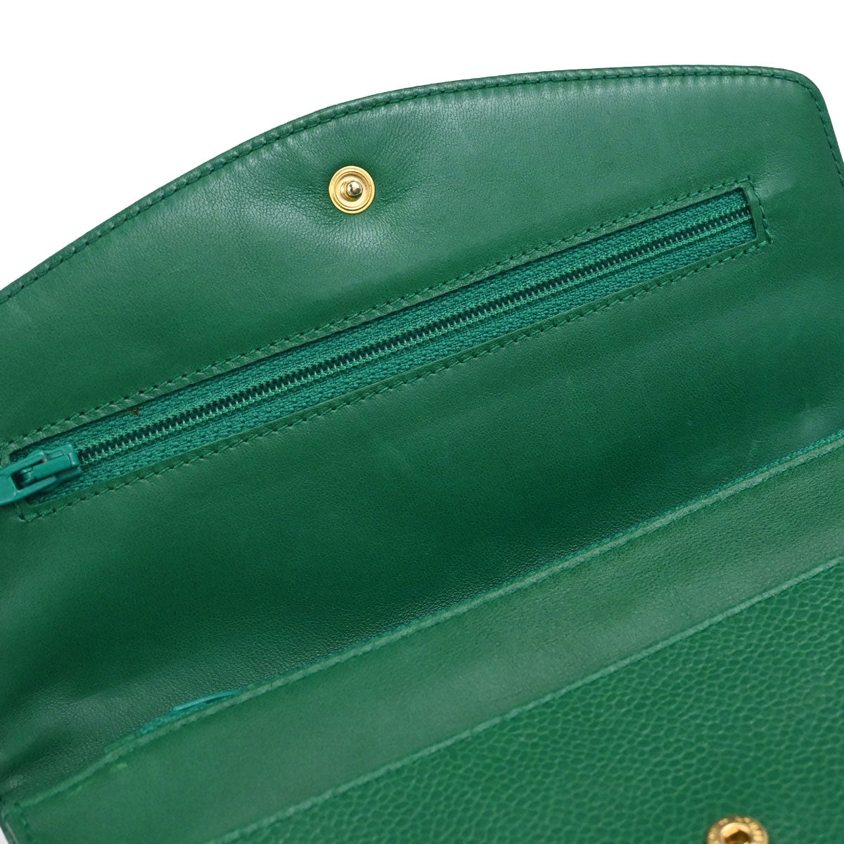 Chanel 1996-1997 Green Caviar Skin Bifold Long Wallet