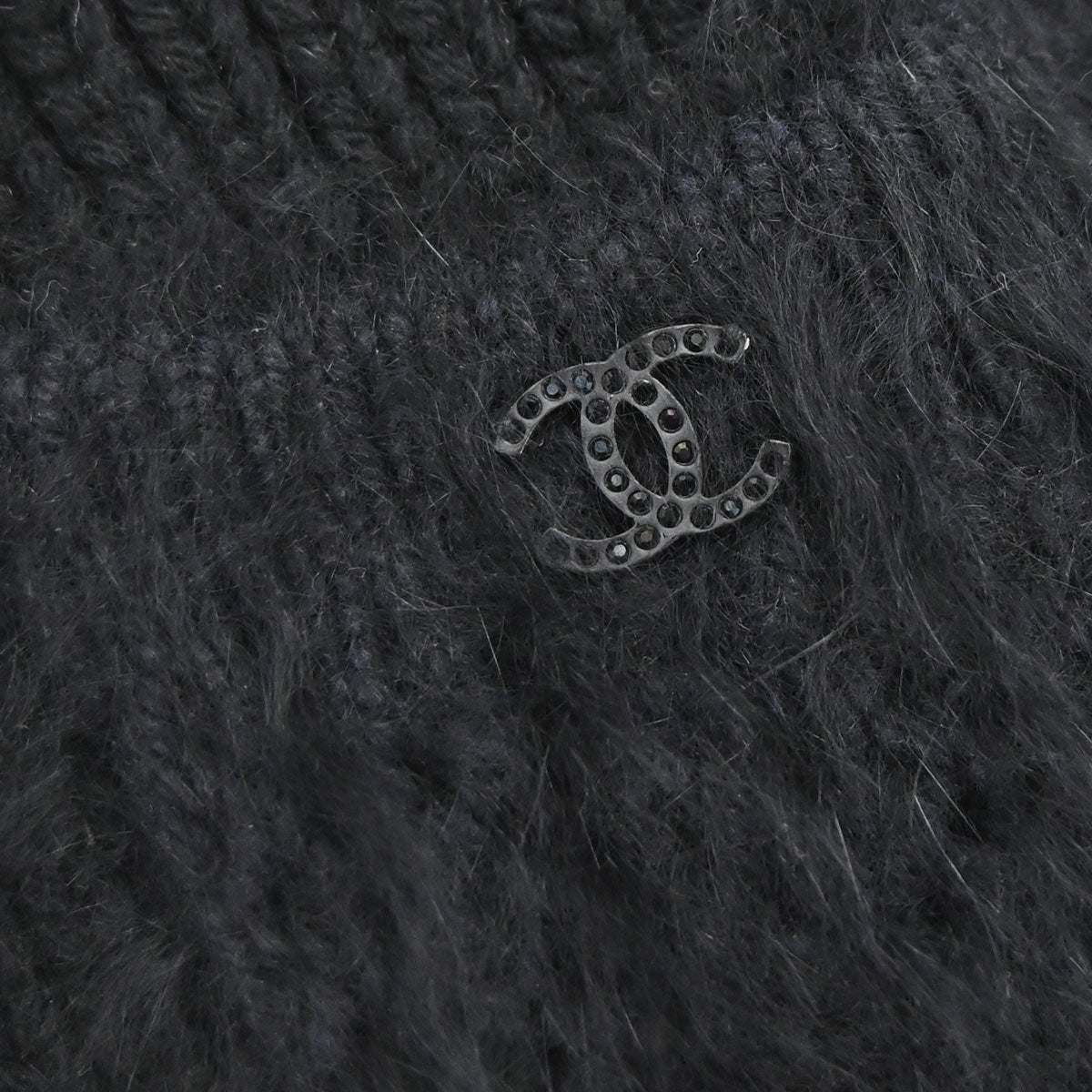 Chanel 2002 Ribbed Knit Cardigan Black #38