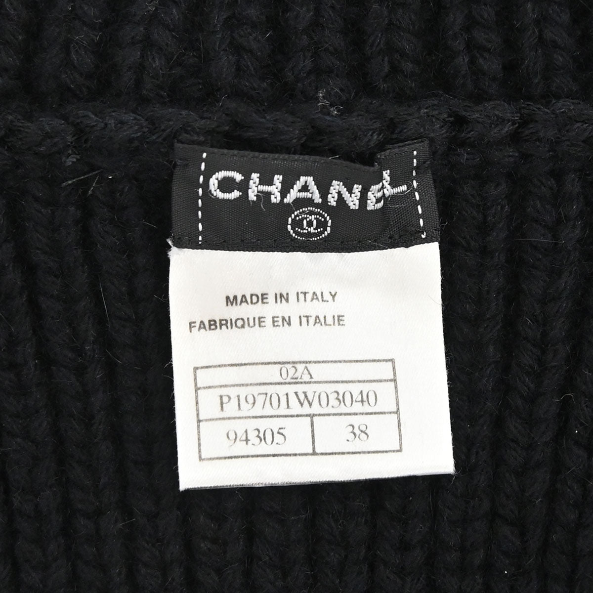 Chanel 2002 Ribbed Knit Cardigan Black #38