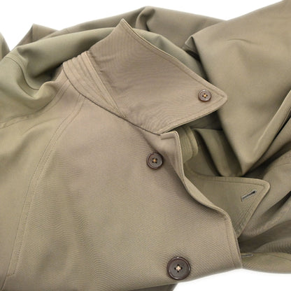Burberrys Trench Coat Beige