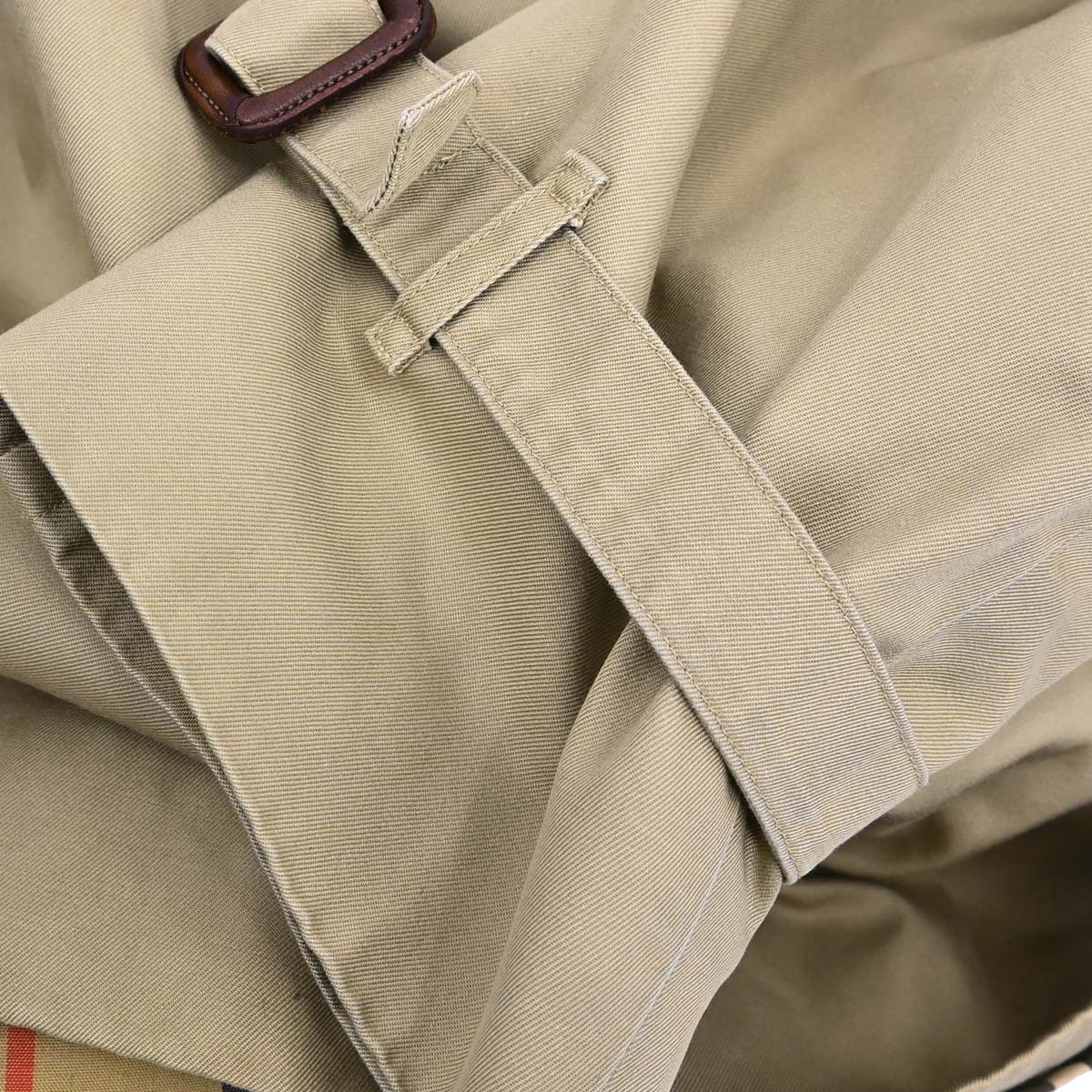 Burberrys Trench Coat Beige
