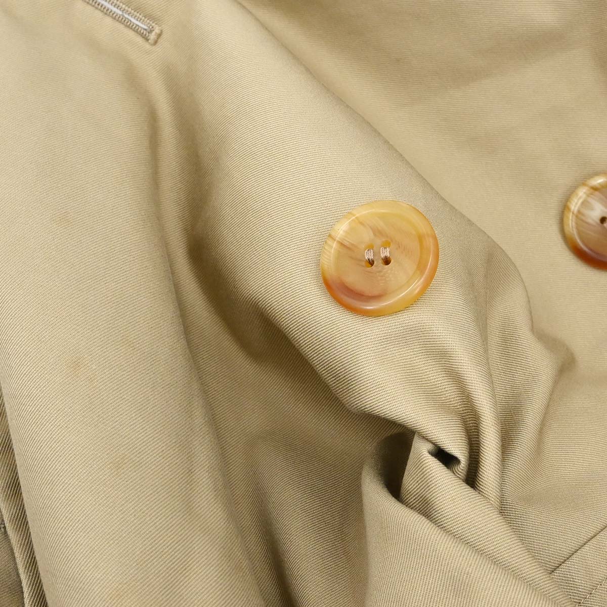 Burberrys Trench Coat Beige